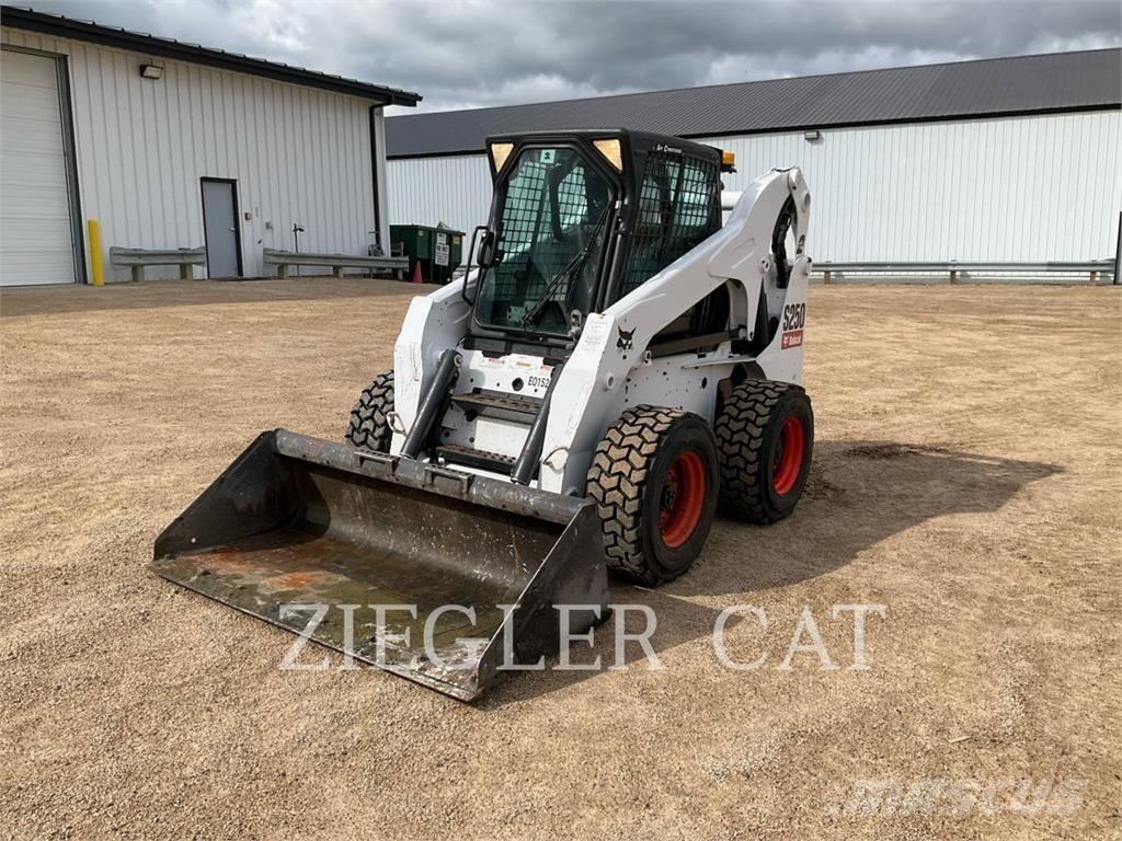 Bobcat S250 Minicarregadeiras