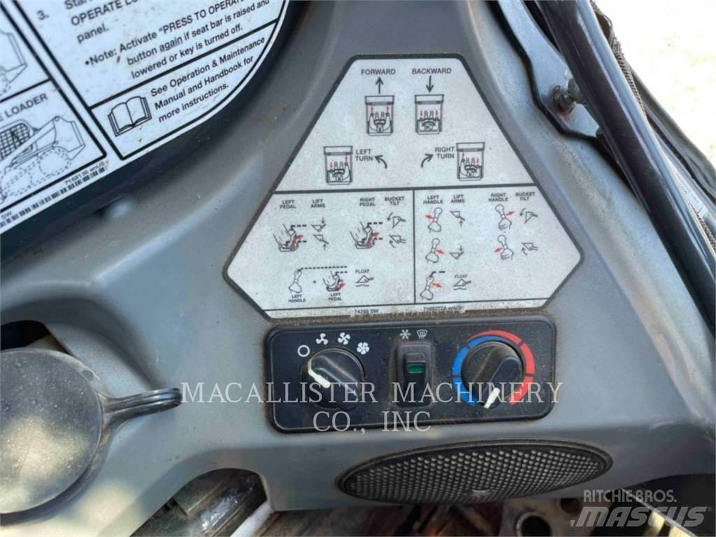 Bobcat S590 Minicarregadeiras
