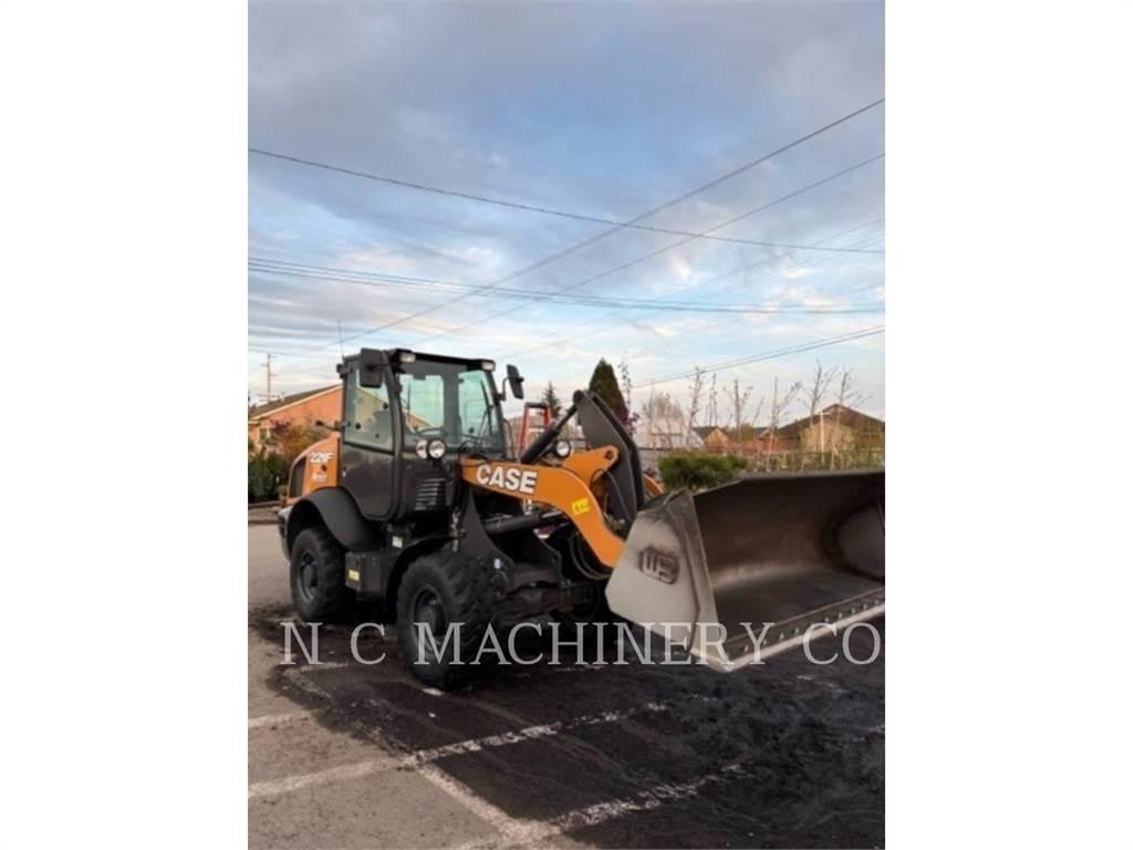 CASE 221FT4 Carregadeiras de rodas