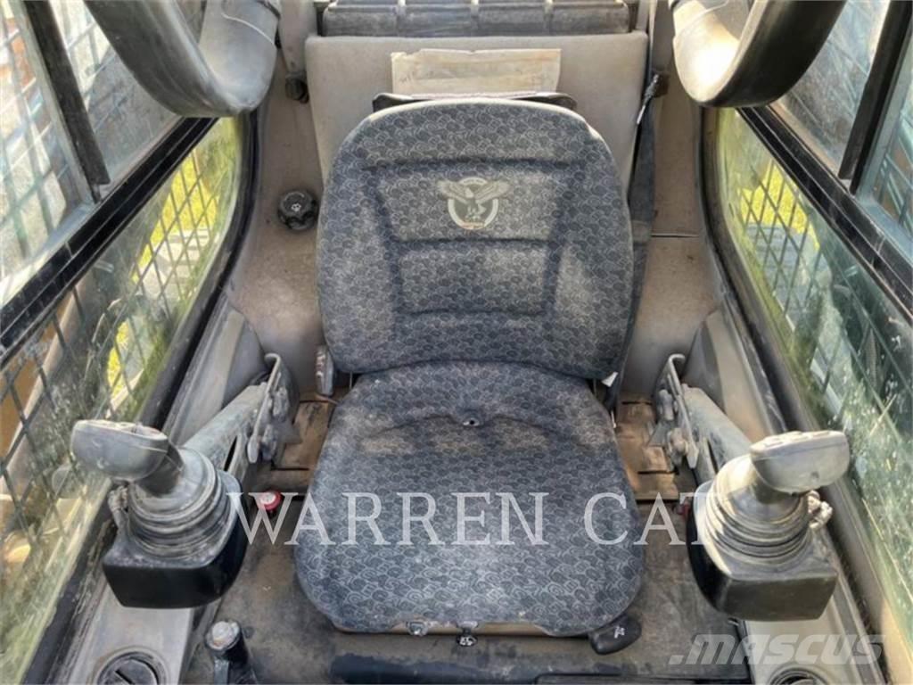 CASE SV280B Minicarregadeiras