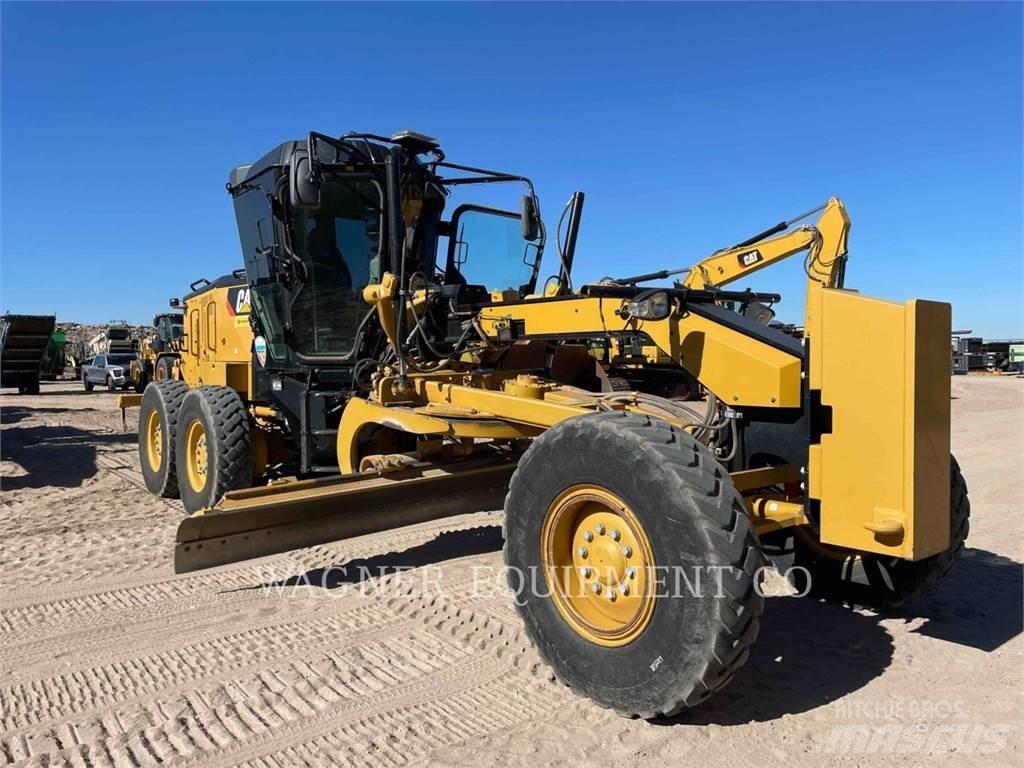 CAT 120 Motoniveladoras