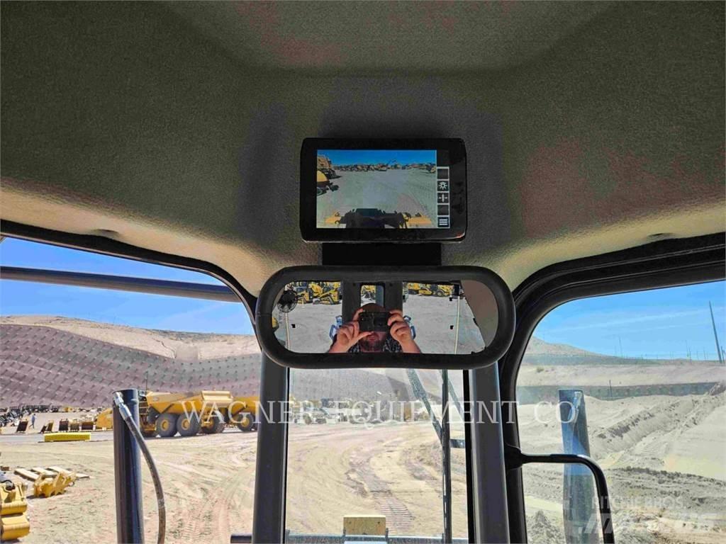CAT 120 Motoniveladoras