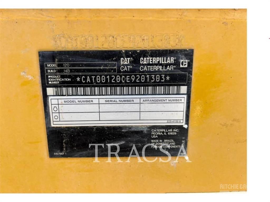 CAT 120 Motoniveladoras
