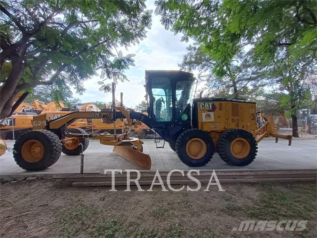 CAT 120 Motoniveladoras