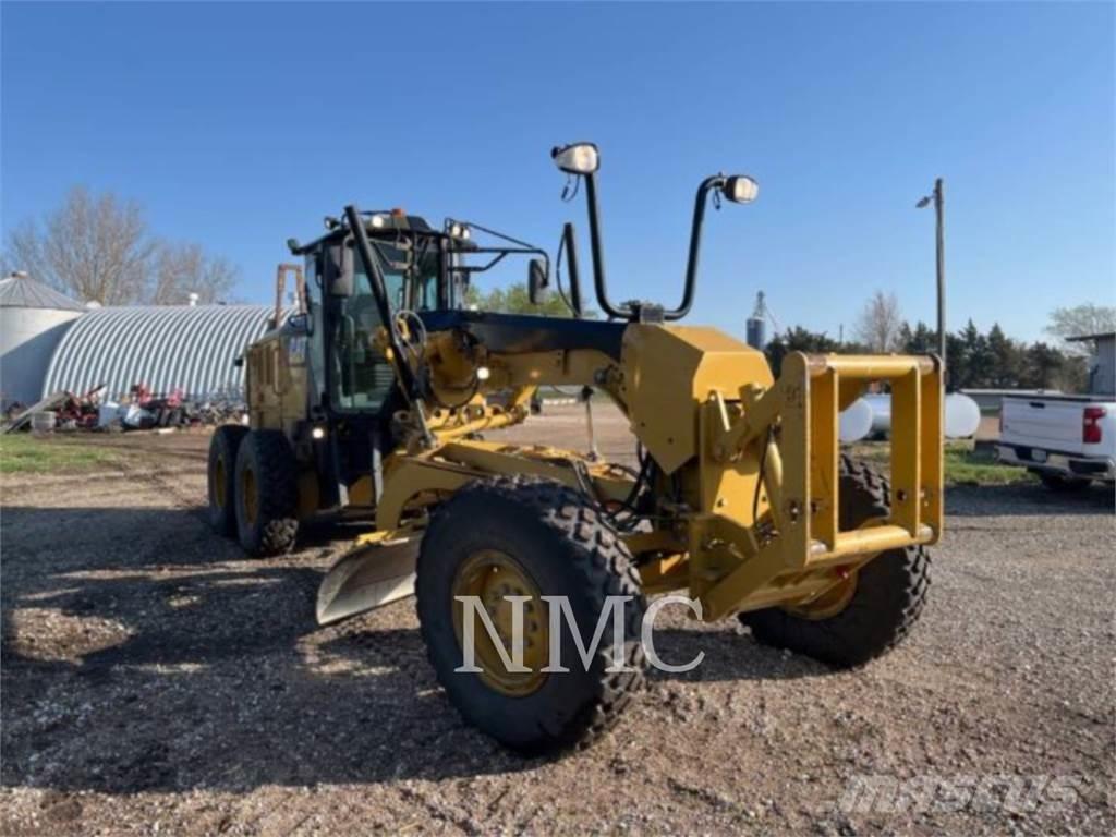 CAT 12M2 Motoniveladoras