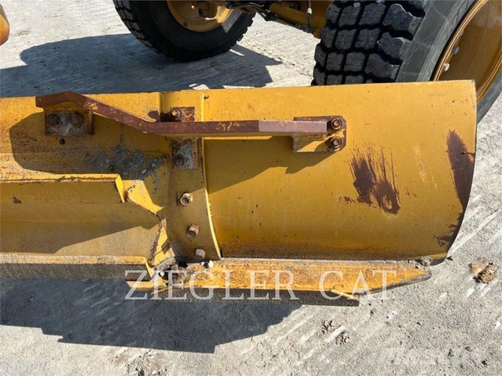 CAT 12M2 Motoniveladoras