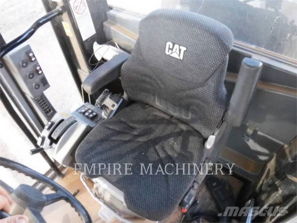 CAT 140-13 Motoniveladoras