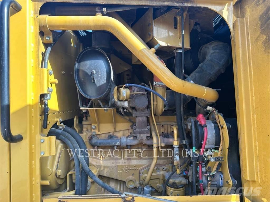 CAT 140M Motoniveladoras