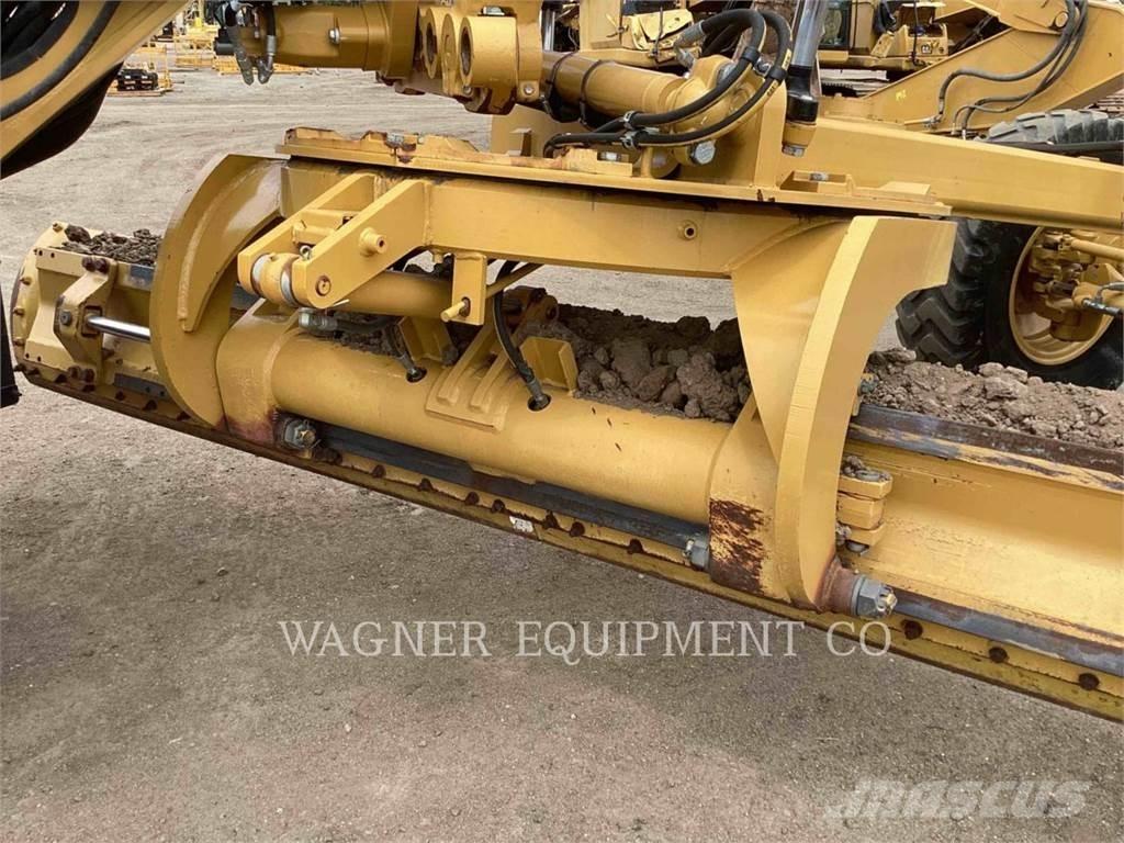 CAT 140M2 Motoniveladoras