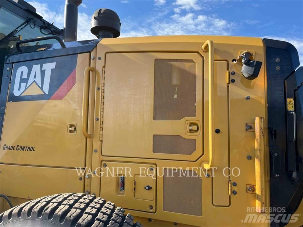 CAT 140M3 AWD Motoniveladoras