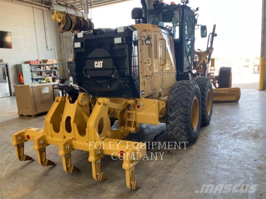 CAT 150-15AWI Motoniveladoras