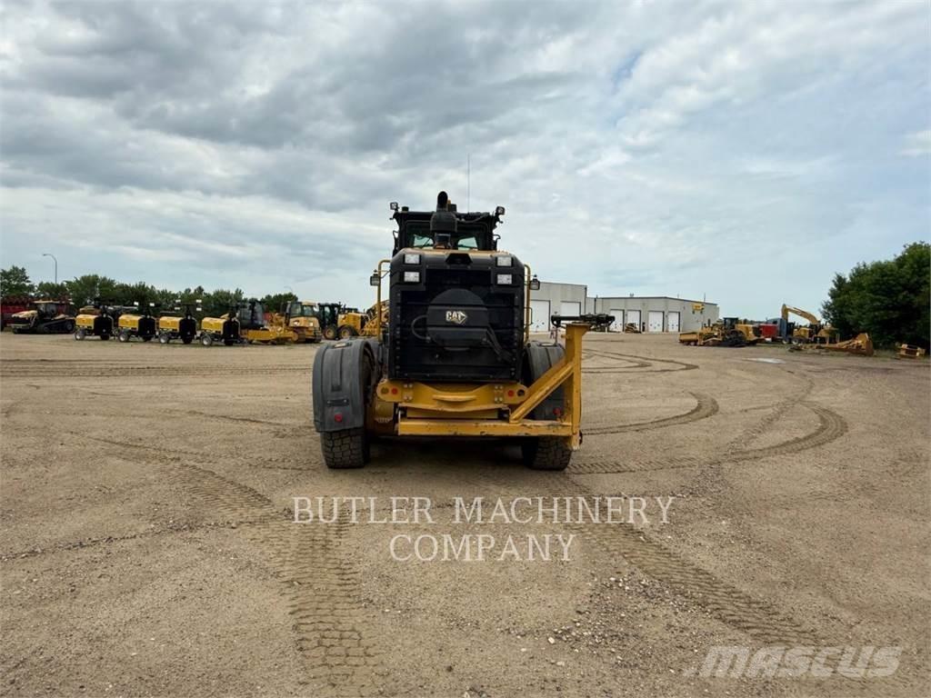 CAT 150 AWD Motoniveladoras