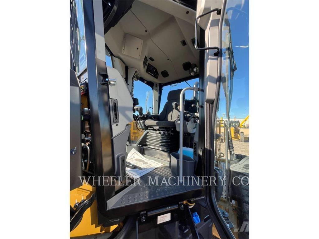 CAT 150 AWD Motoniveladoras