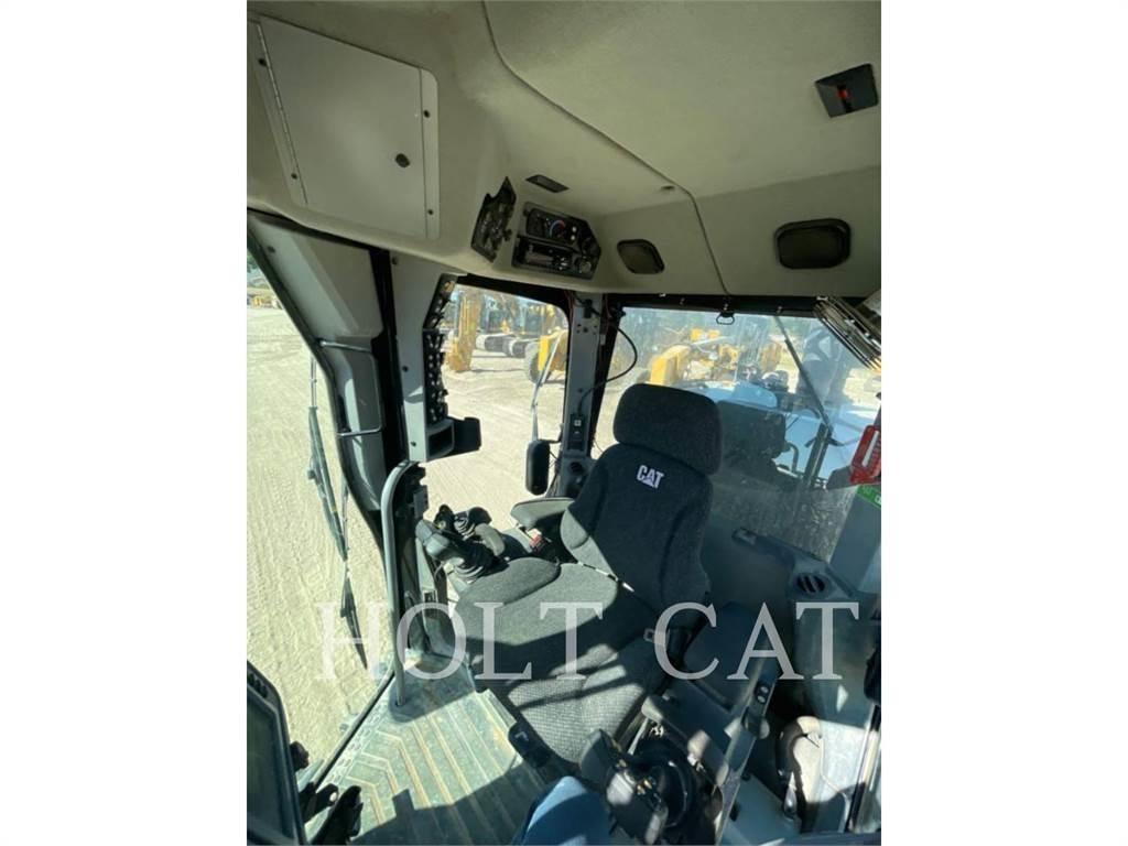 CAT 160M3 Motoniveladoras