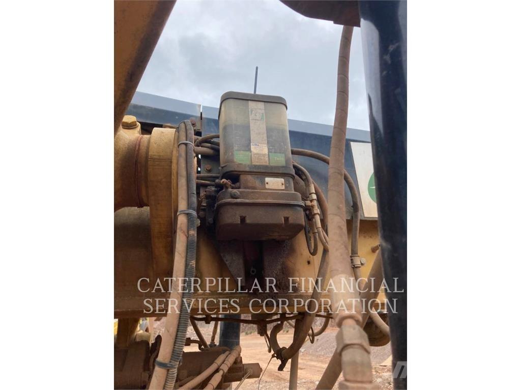 CAT 16M Motoniveladoras