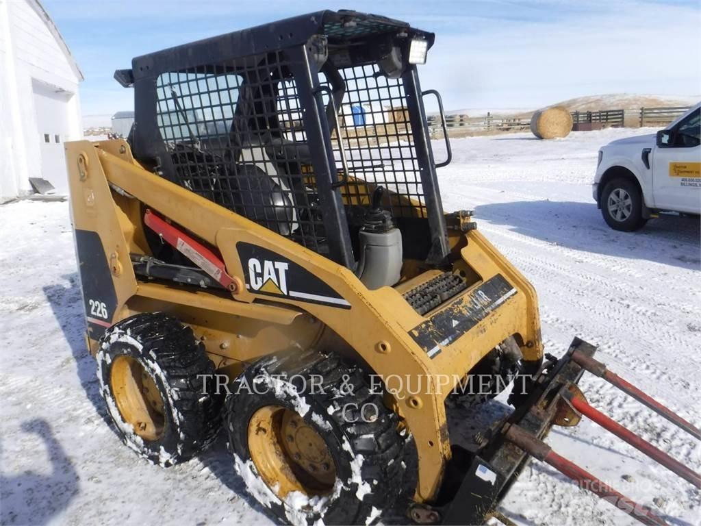 CAT 226 Minicarregadeiras