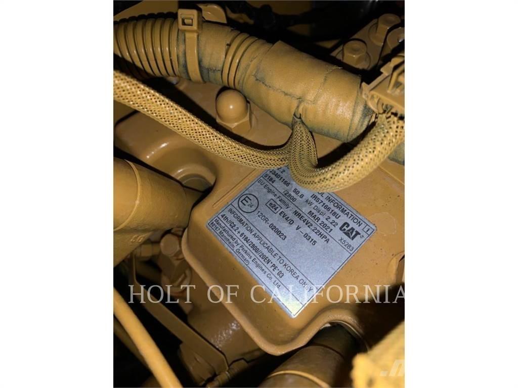 CAT 226 HF Minicarregadeiras