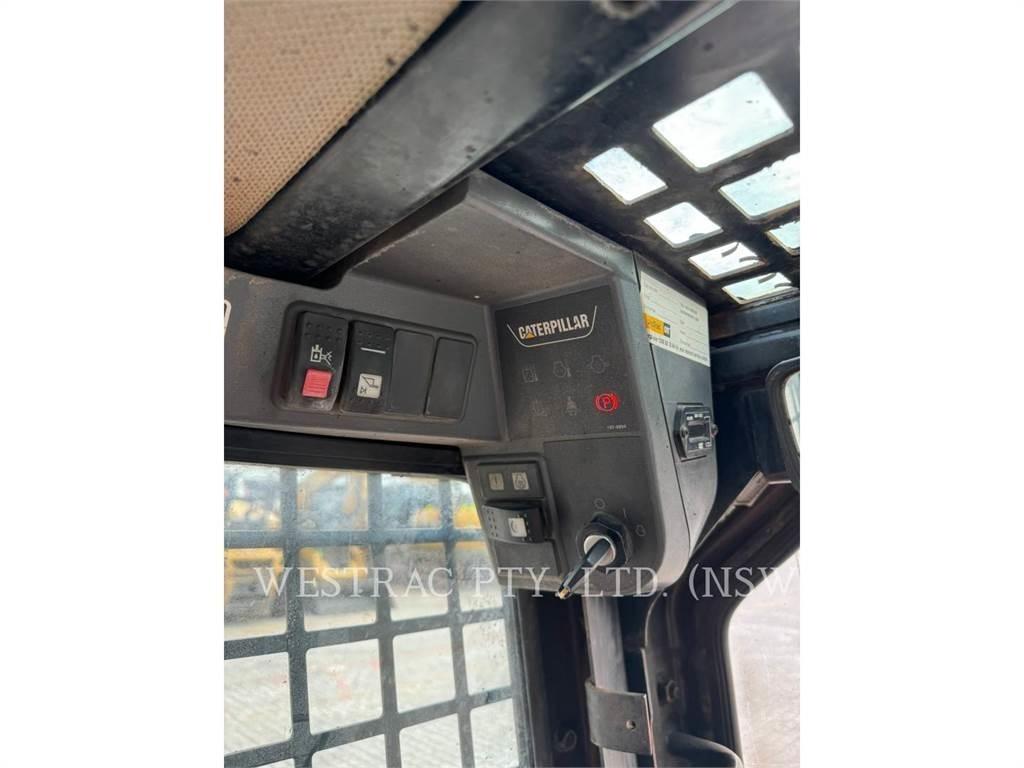 CAT 226B3 Minicarregadeiras