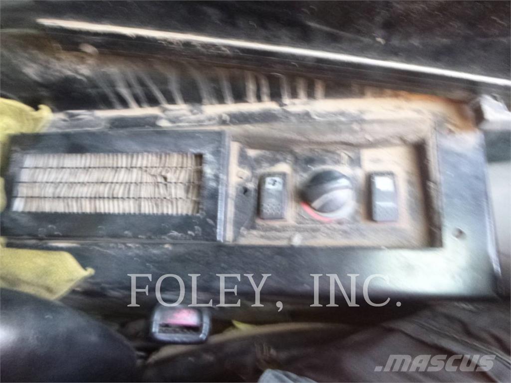 CAT 226B3 Minicarregadeiras