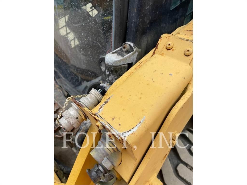 CAT 226D Minicarregadeiras