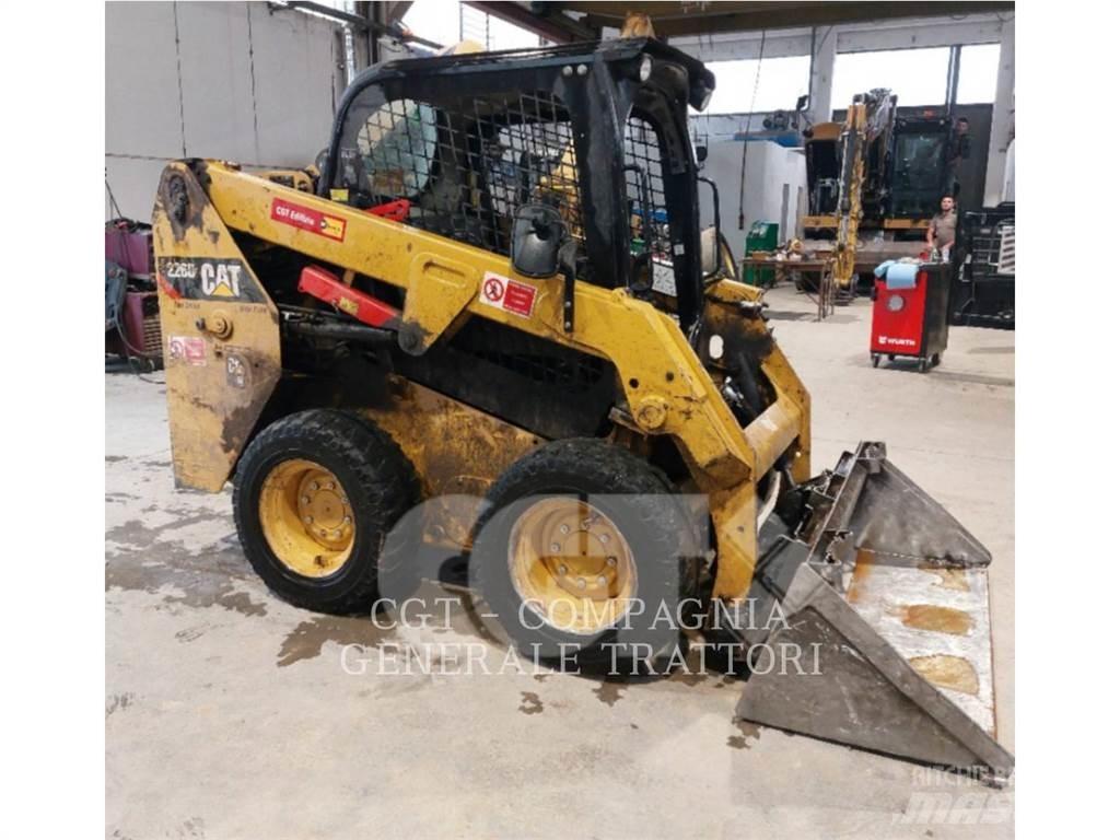 CAT 226D Minicarregadeiras