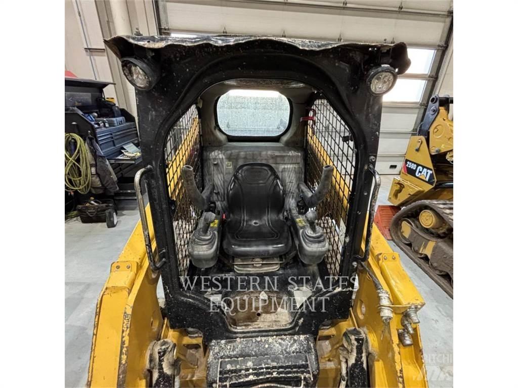 CAT 226D Minicarregadeiras