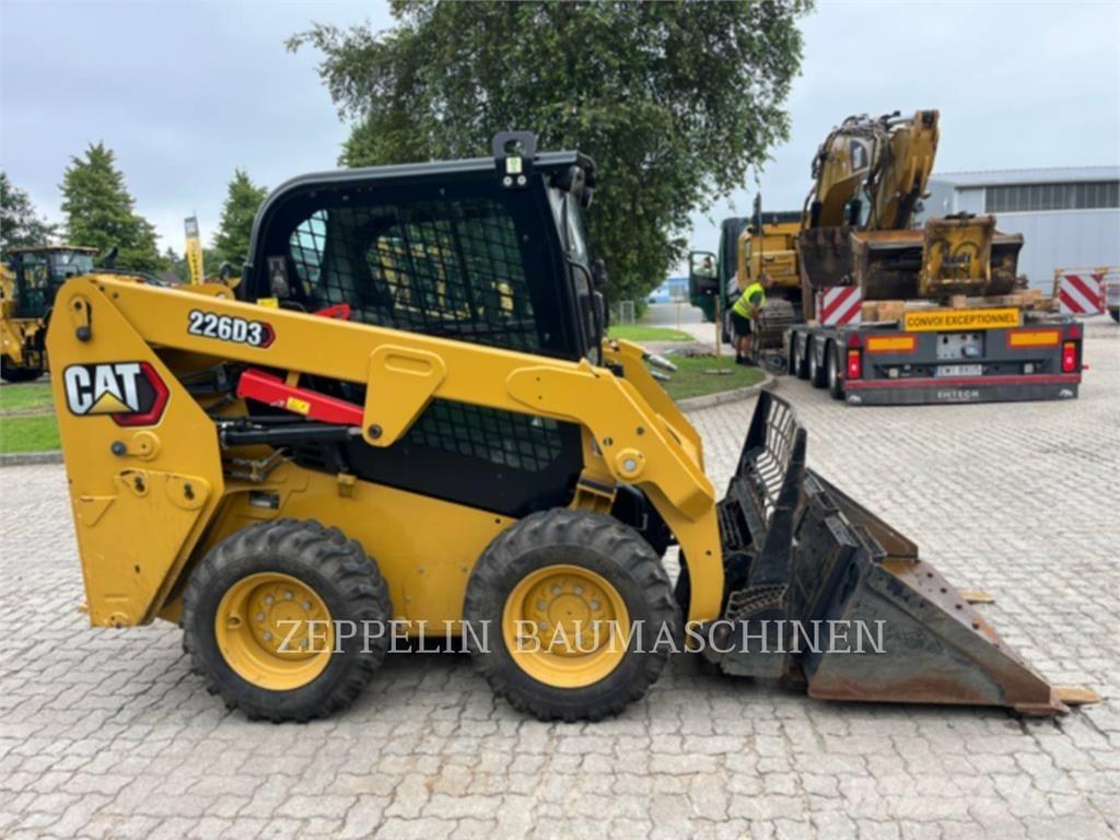 CAT 226D Minicarregadeiras