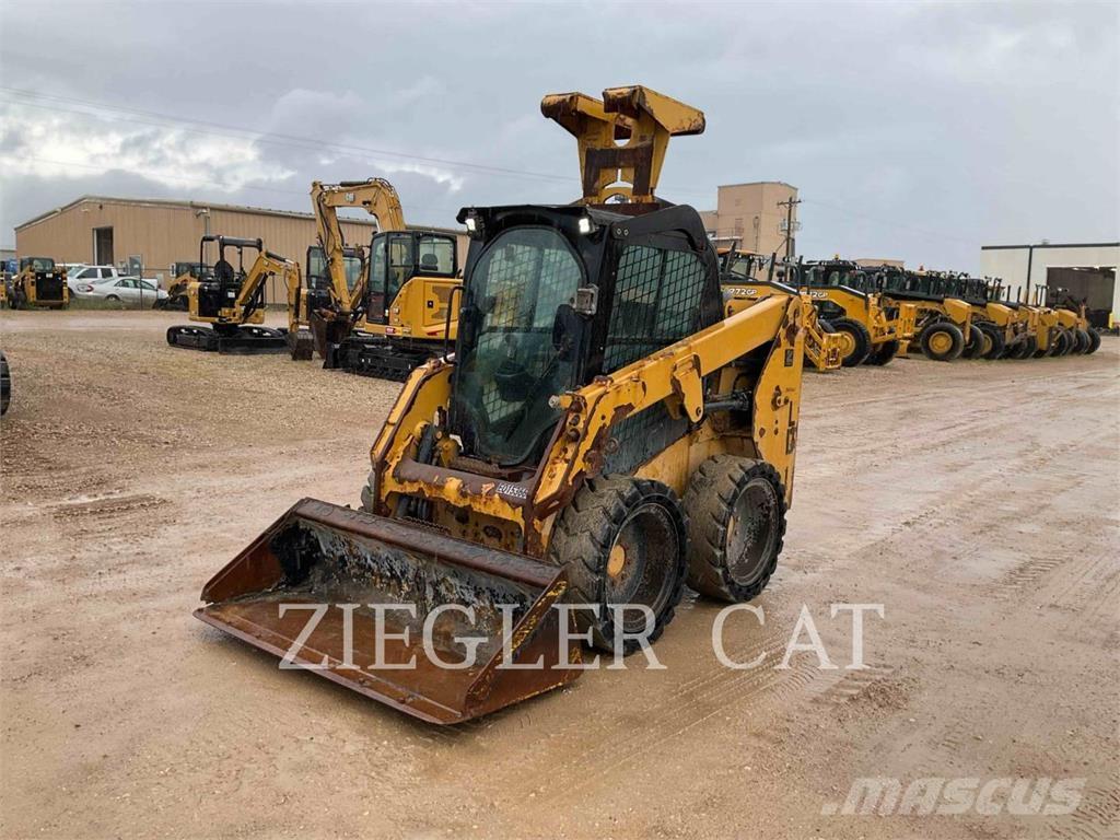 CAT 226D Minicarregadeiras