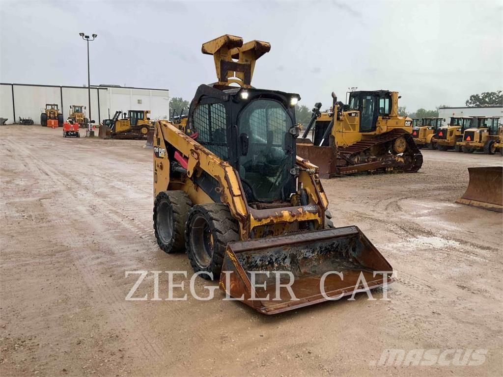 CAT 226D Minicarregadeiras