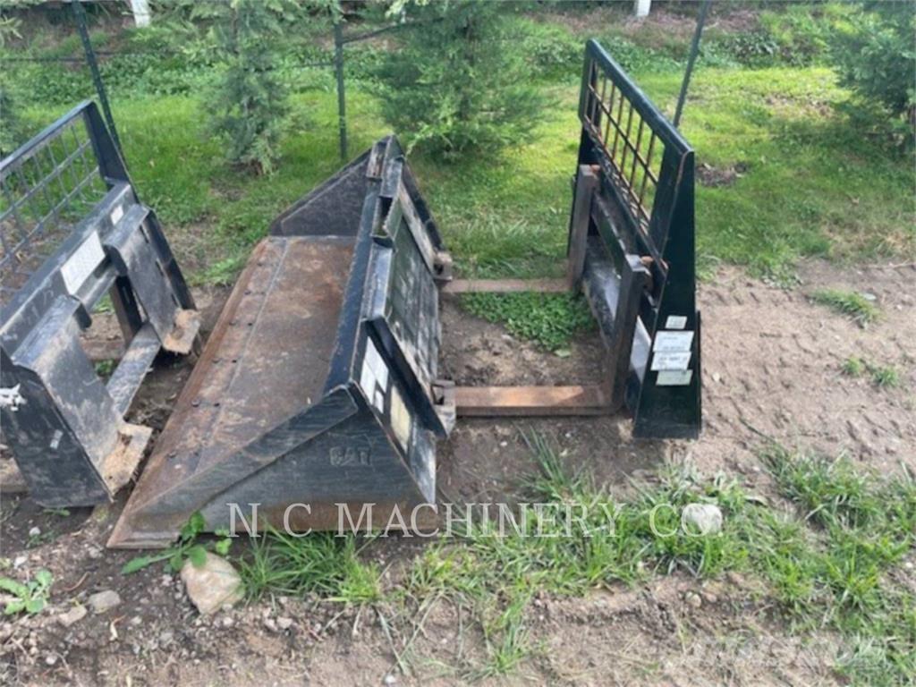 CAT 226D Minicarregadeiras