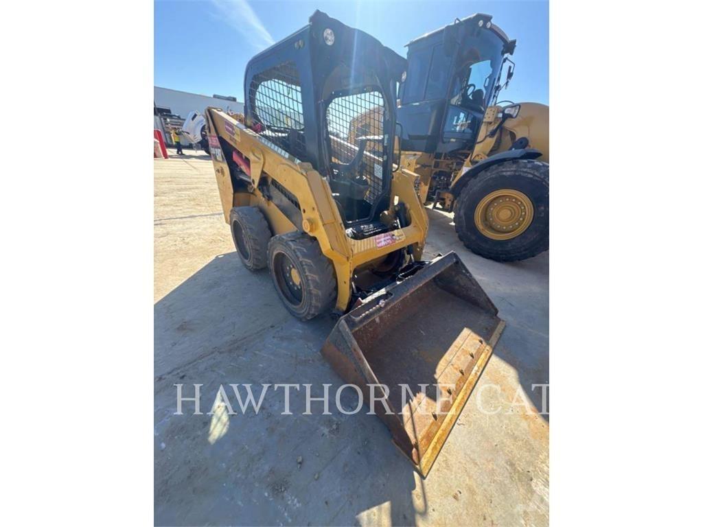 CAT 226D Minicarregadeiras