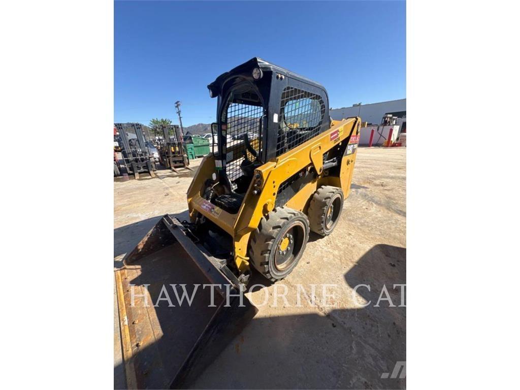 CAT 226D Minicarregadeiras