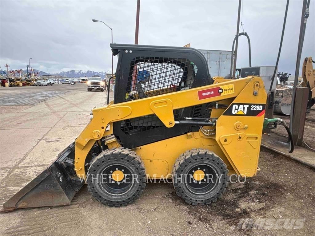 CAT 226D C1-H2 Minicarregadeiras