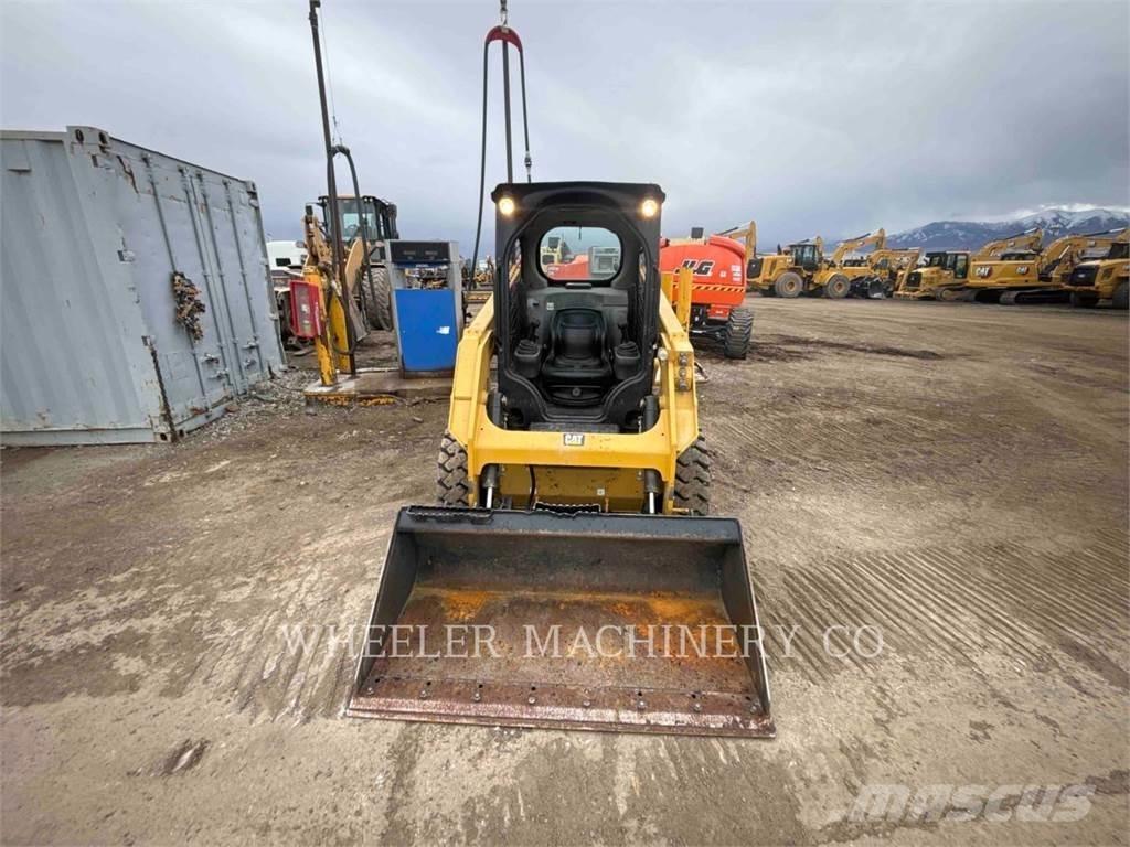 CAT 226D C1-H2 Minicarregadeiras