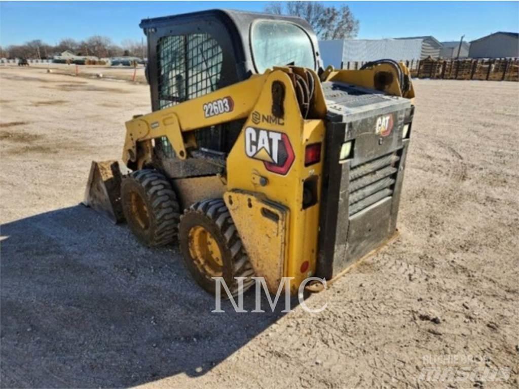 CAT 226D3 Minicarregadeiras