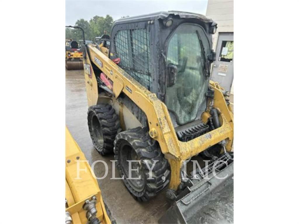 CAT 226D3 Minicarregadeiras