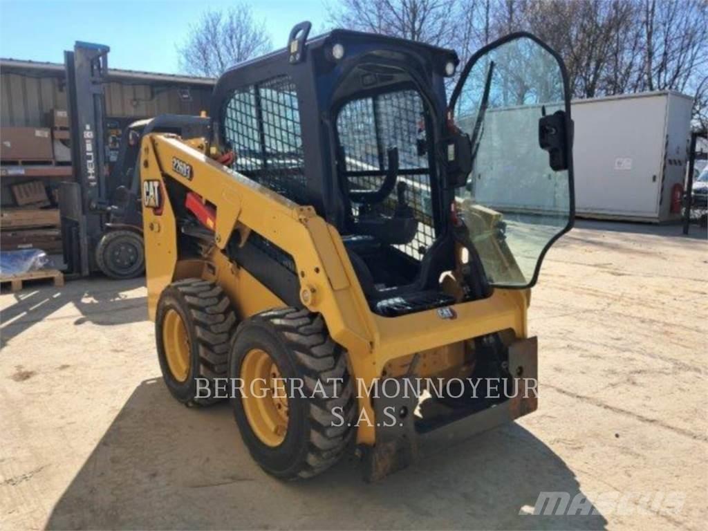 CAT 226D3 Minicarregadeiras