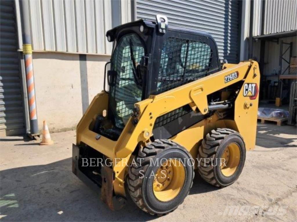 CAT 226D3 Minicarregadeiras