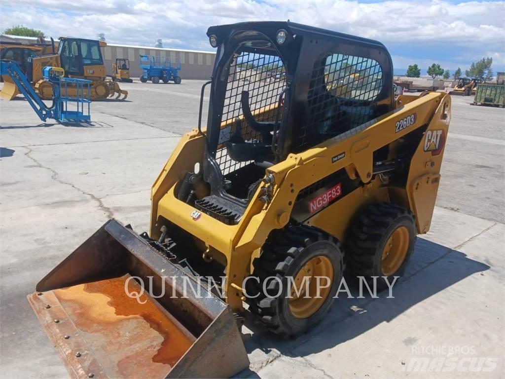 CAT 226D3 Minicarregadeiras