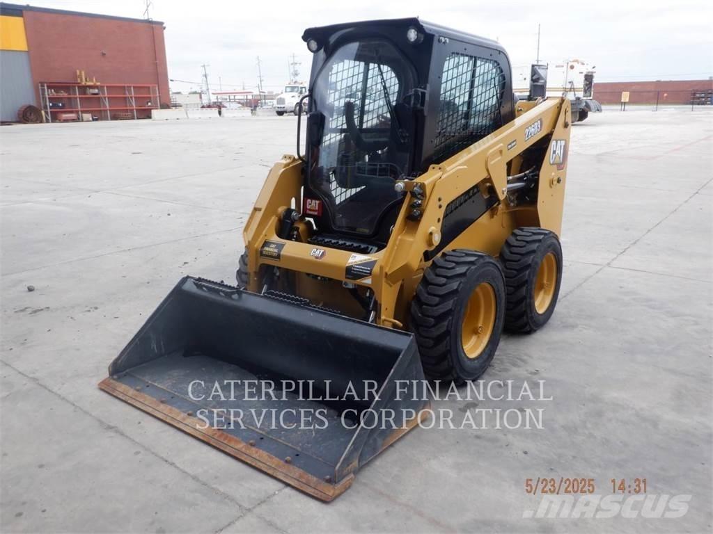 CAT 226D3 Minicarregadeiras