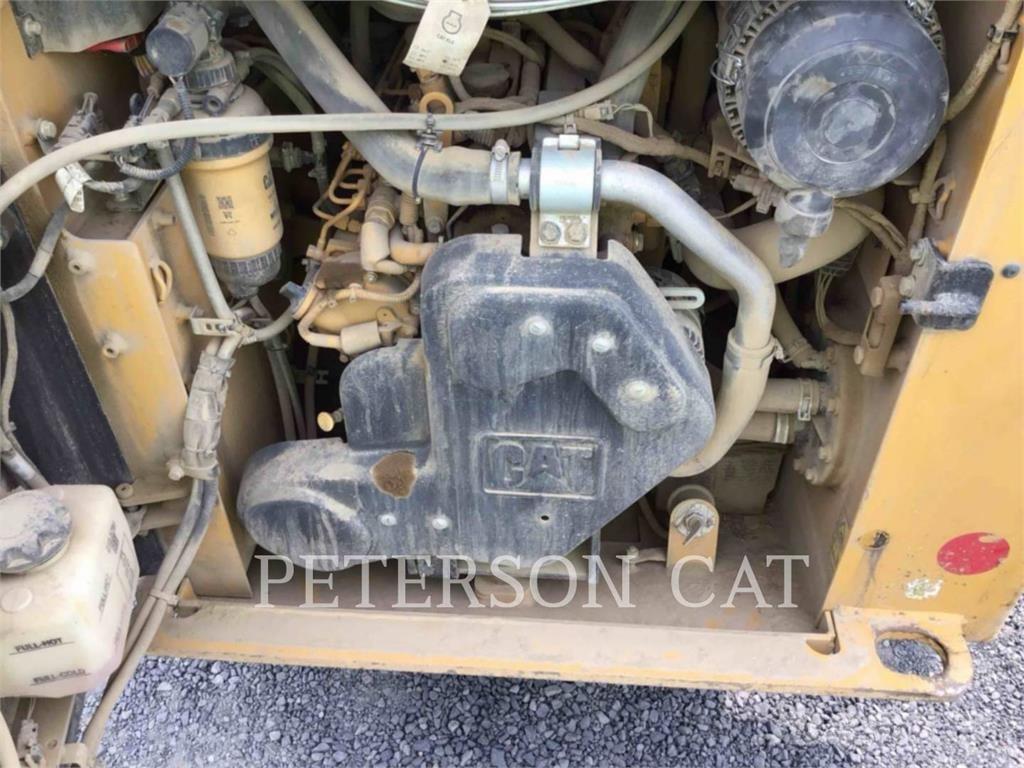 CAT 226D3 Minicarregadeiras
