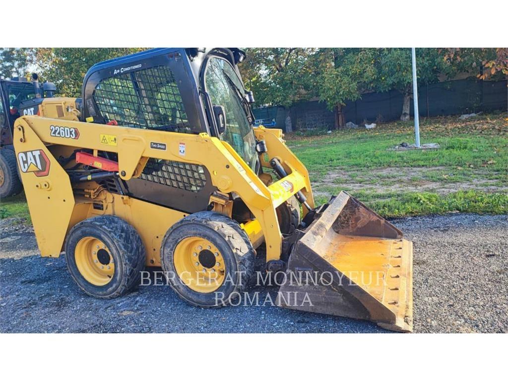 CAT 226D3 Minicarregadeiras