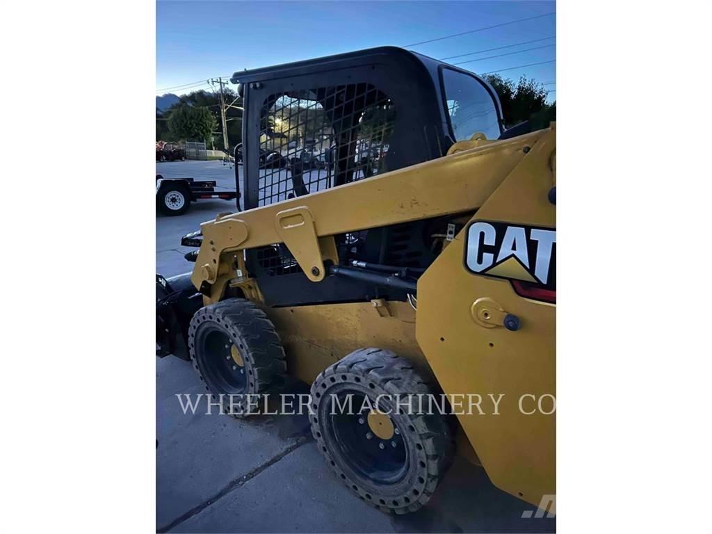 CAT 226D3 C1H2 Minicarregadeiras