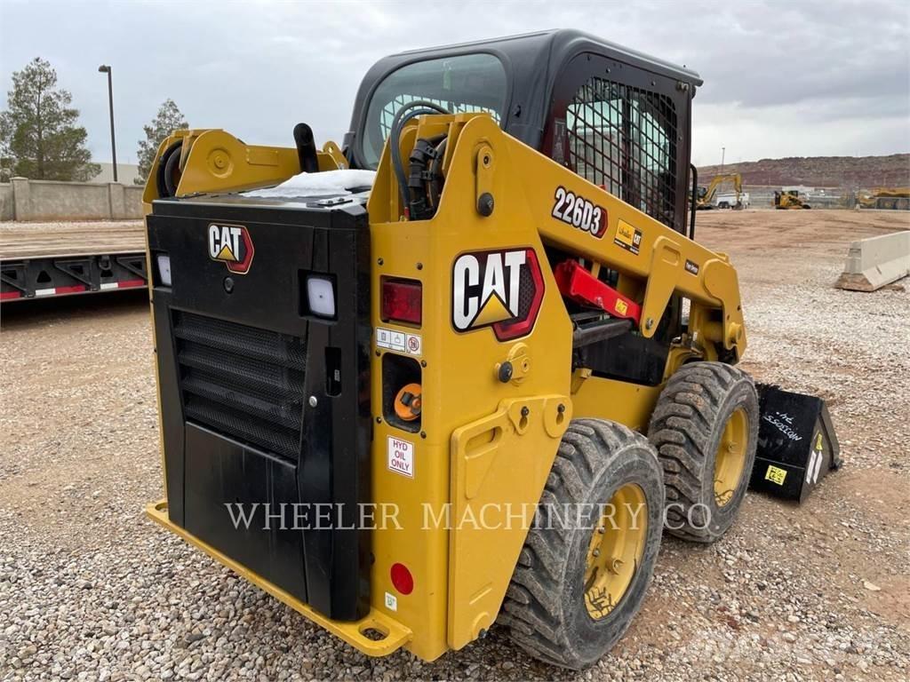 CAT 226D3 C3H2 Minicarregadeiras