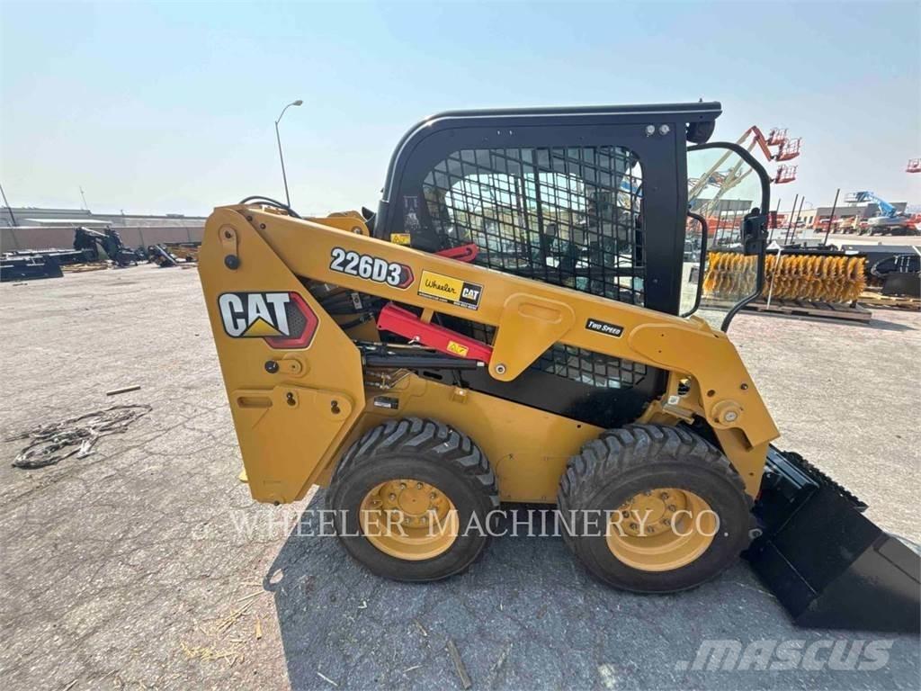 CAT 226D3 C3H2 Minicarregadeiras