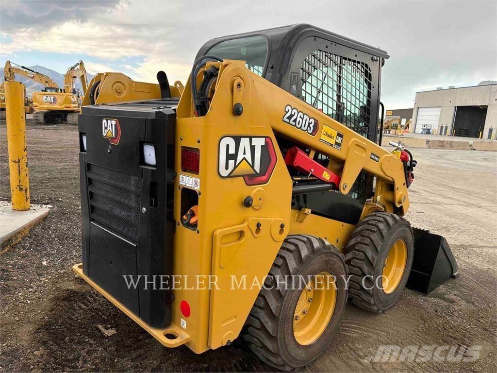 CAT 226D3 C3H2 Minicarregadeiras