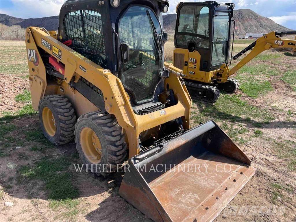CAT 226D3 C3H2 Minicarregadeiras