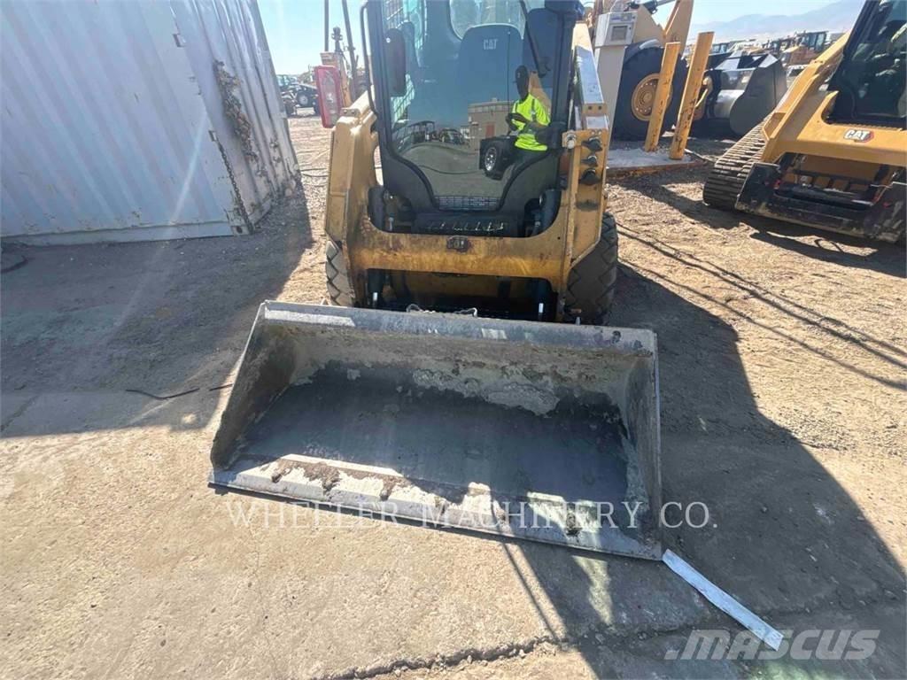 CAT 226D3 C3H2 Minicarregadeiras