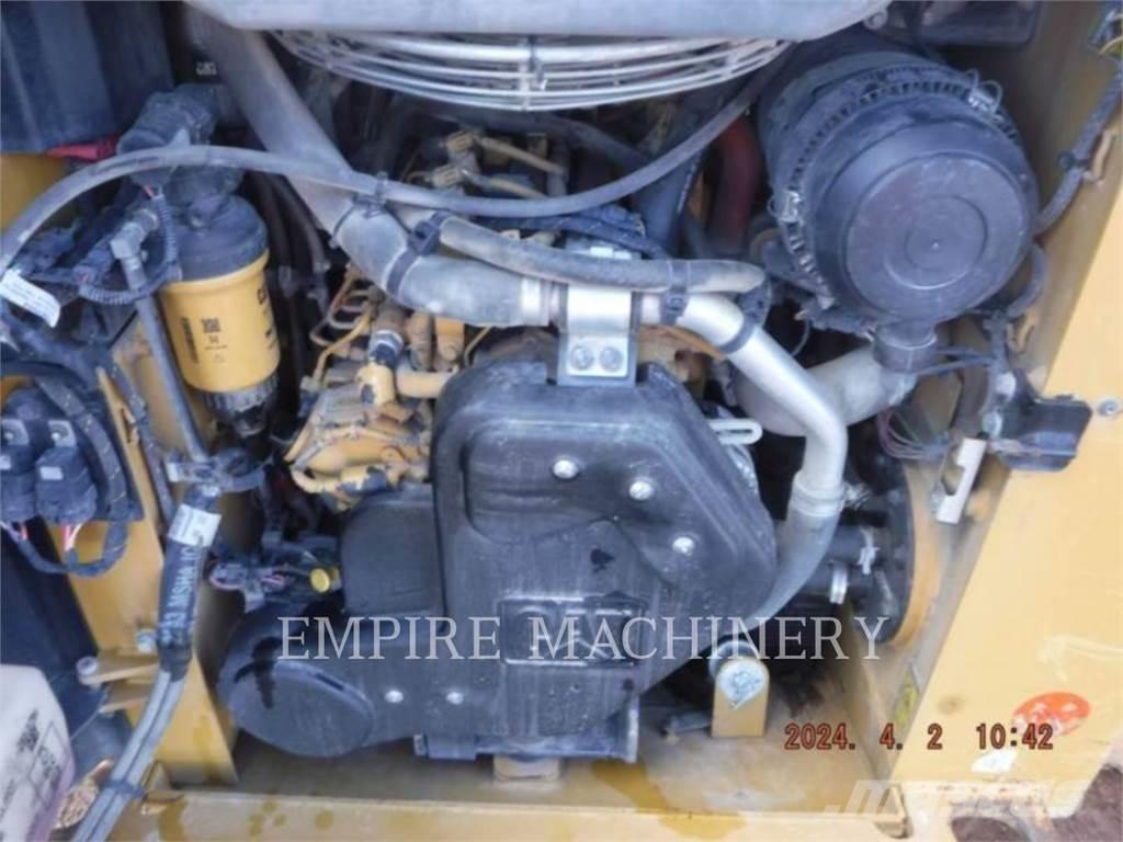 CAT 226D3 CA Minicarregadeiras