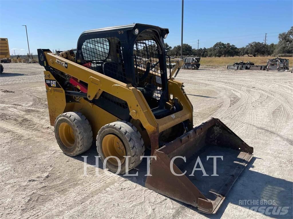 CAT 232D Minicarregadeiras